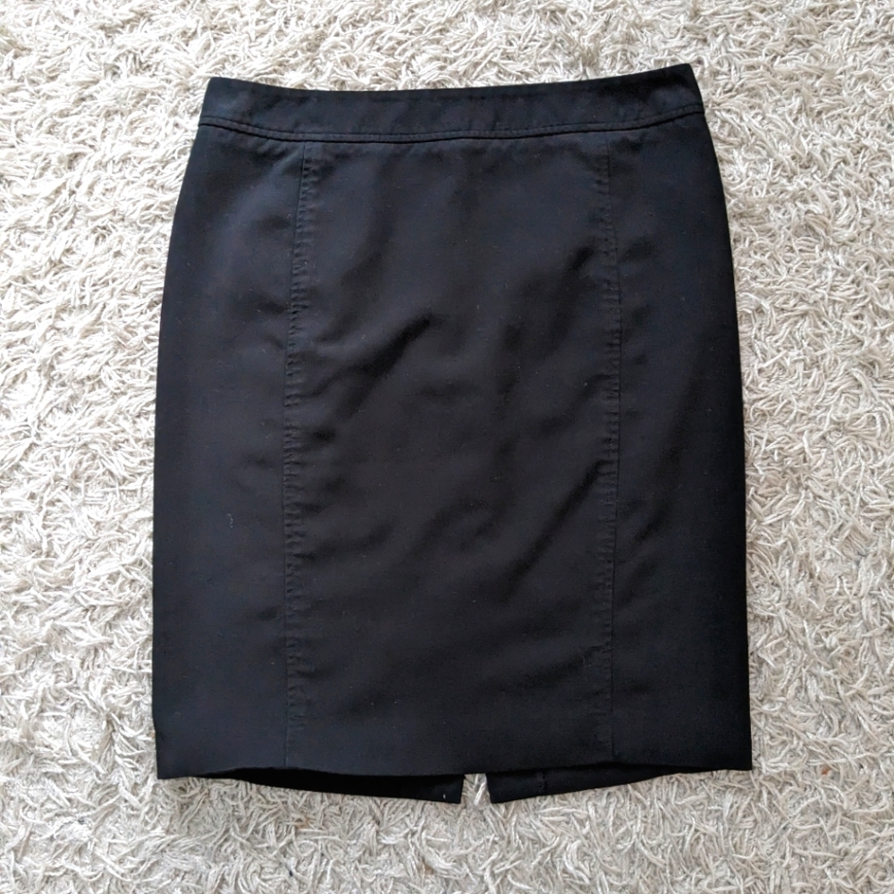 Loft size 10 black pencil skirt